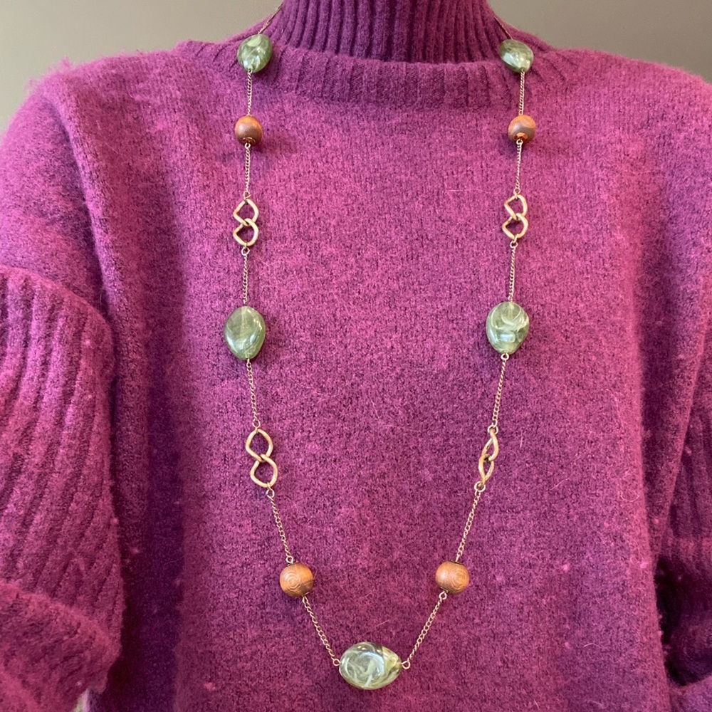 VINTAGE NECKLACE